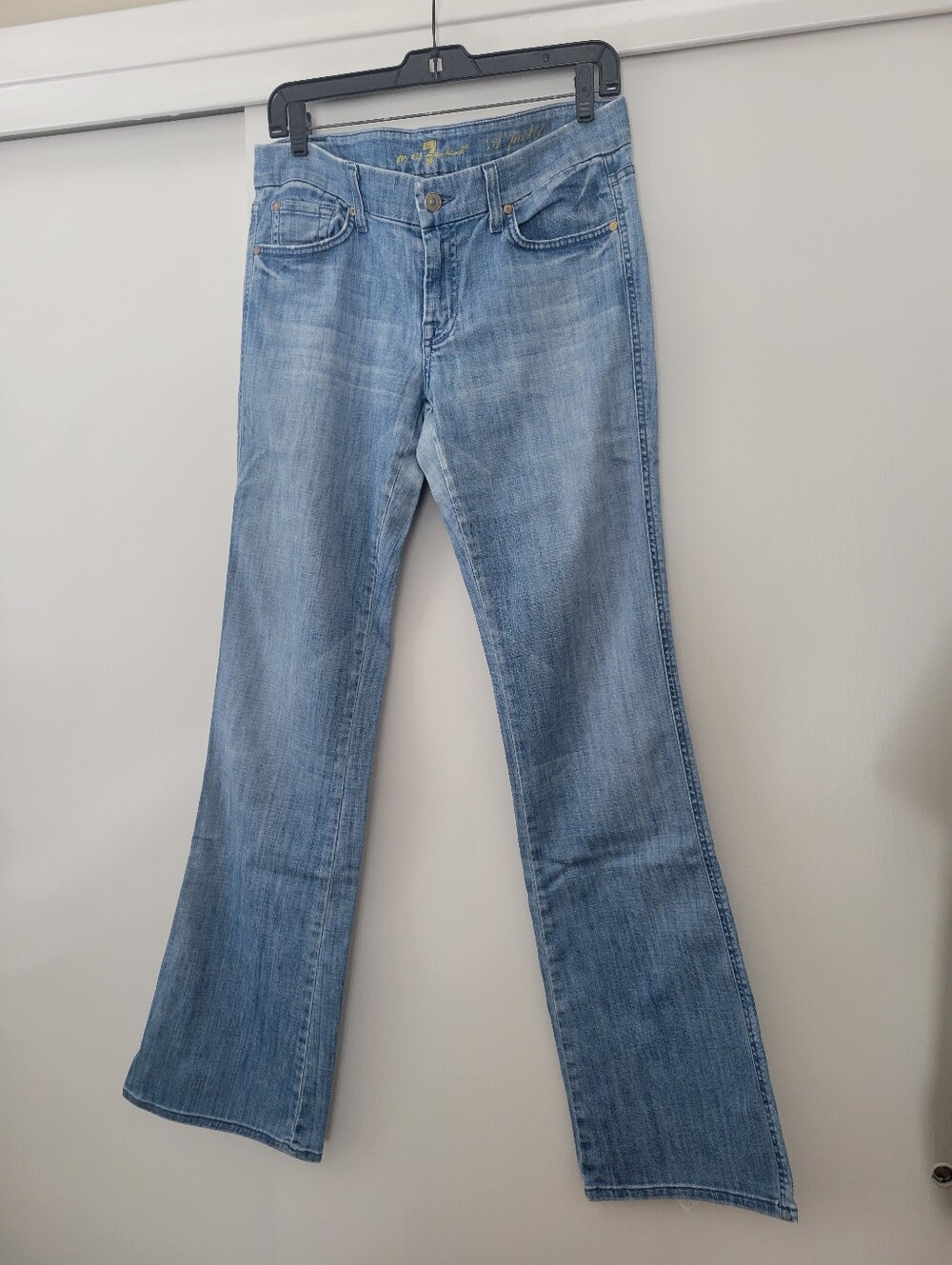 7 For All Mankind Light Wight Denim Bootcut Jeans, Size 30